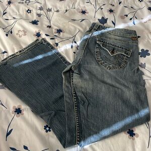 Silver Camille 30x33